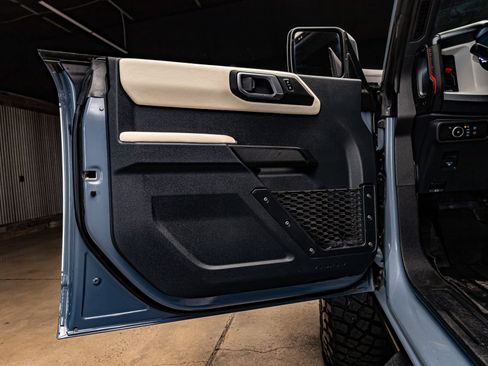 Used 2023 Ford Bronco Heritage Edition image 27