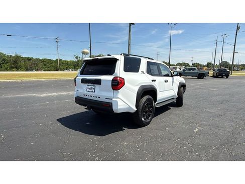 New 2026 Toyota 4Runner TRD Off-Road Premium AWD/4WD image 9