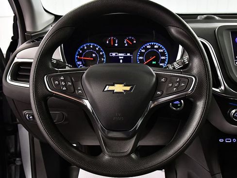 Used 2024 Chevrolet Equinox LS AWD/4WD image 17