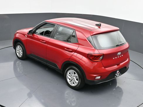Used 2021 Hyundai Venue SE image 32