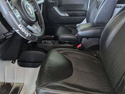 Used 2015 Jeep Wrangler Sport image 16