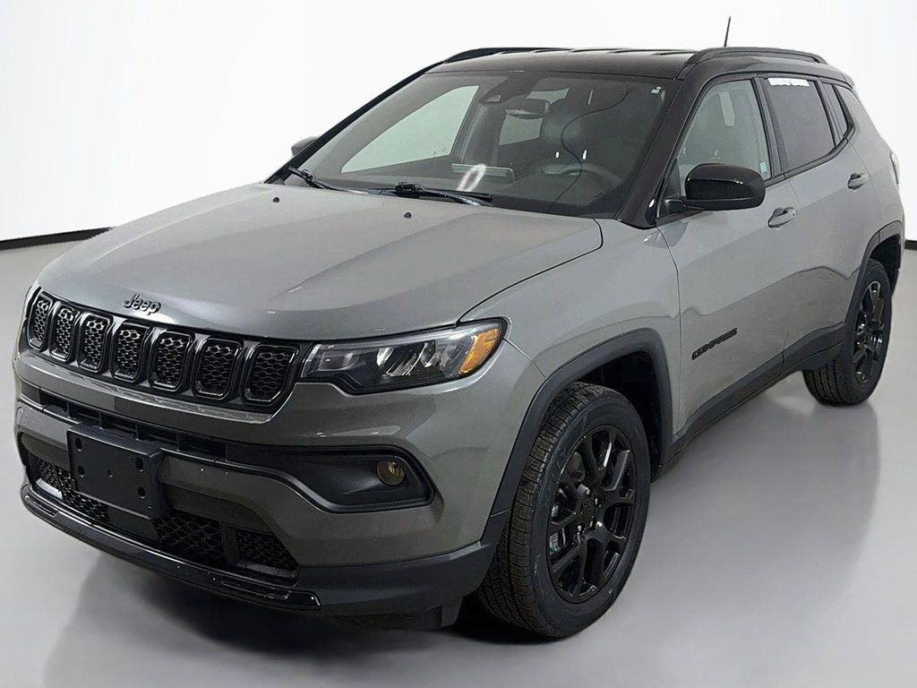Used 2023 Jeep Compass Latitude AWD/4WD image 6