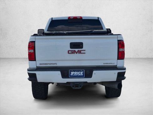 Used 2015 GMC Sierra 2500 Denali w/ Duramax Plus Package AWD/4WD image 6