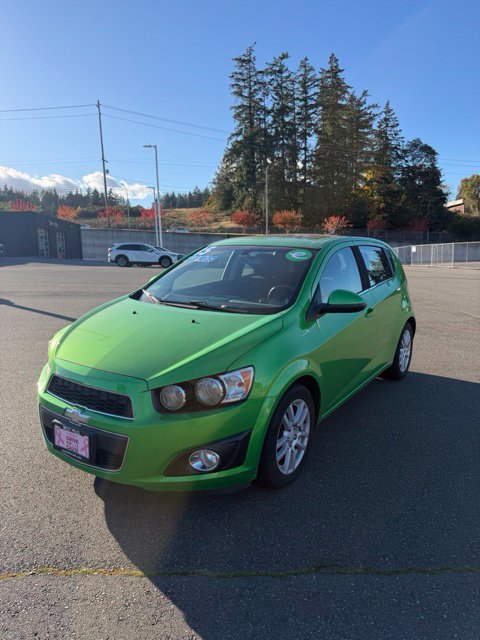 Used 2015 Chevrolet Sonic LT FWD image 2