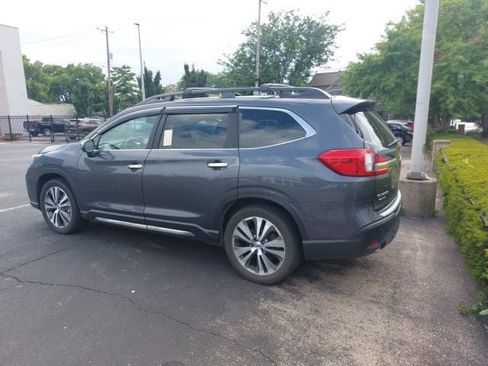 Used 2019 Subaru Ascent Touring w/ Popular Package #3 AWD/4WD image 3