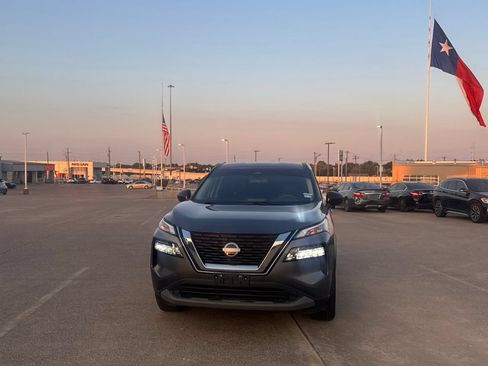 Used 2023 Nissan Rogue S FWD image 6