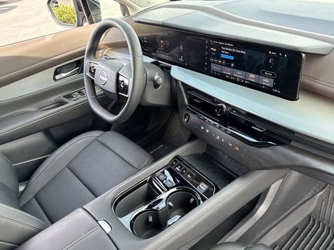 Used 2025 Nissan Murano Platinum image 29