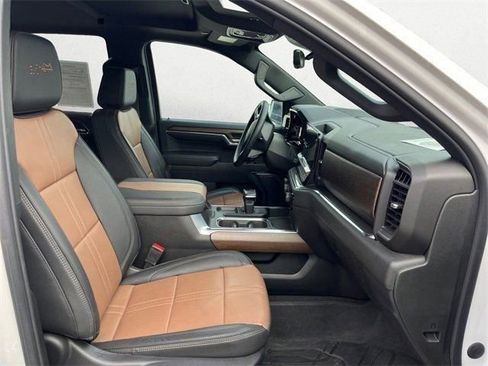 Used 2024 Chevrolet Silverado 1500 High Country w/ High Country Premium Package image 25