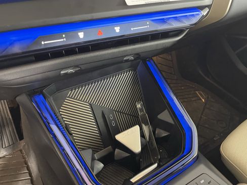 Used 2025 BMW X3 xDrive30i w/ Premium Package image 14