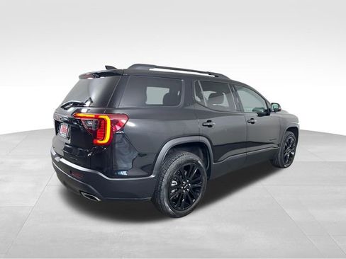 Used 2023 GMC Acadia SLT w/ Elevation Edition image 7