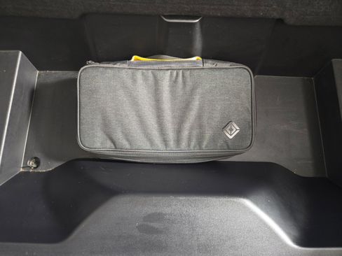 Used 2023 Rivian R1S Adventure image 14