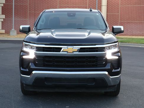 Used 2024 Chevrolet Silverado 1500 LT RWD image 25