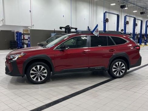 Certified 2025 Subaru Outback Limited image 9