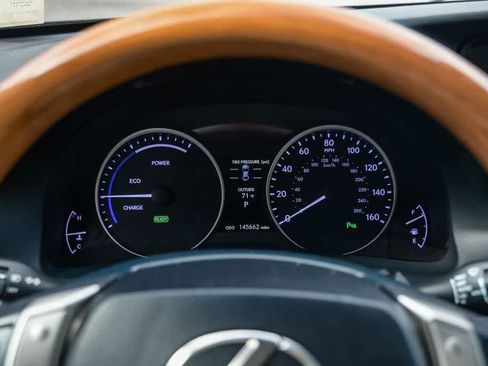 Used 2014 Lexus ES 300h w/ Luxury Package w/Bamboo Trim FWD image 22