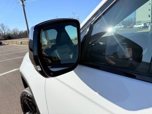 New 2025 Jeep Grand Cherokee L Limited w/ Black Appearance Package image 16