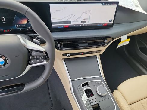 Used 2025 BMW 330i xDrive Sedan w/ Convenience Package image 17