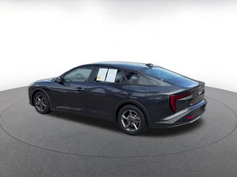 Used 2025 Kia K4 LXS image 9