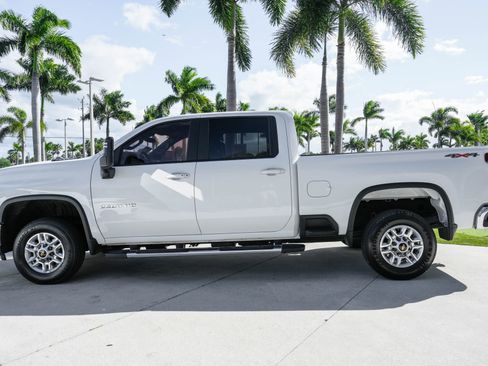 Used 2025 Chevrolet Silverado 2500 LT w/ Convenience Package image 23