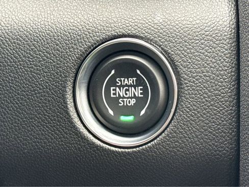 New 2026 GMC Acadia Denali w/ Super Cruise Package AWD/4WD image 19