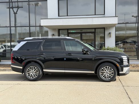 New 2026 Hyundai Palisade SEL image 3