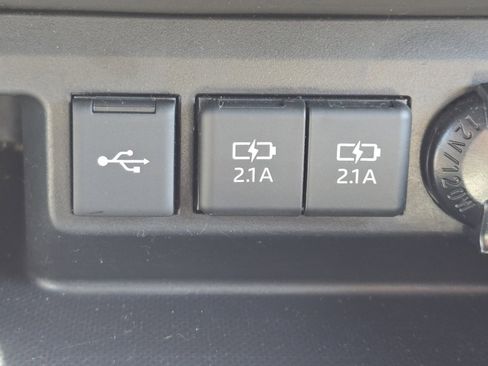 Used 2021 Toyota Highlander XSE image 7