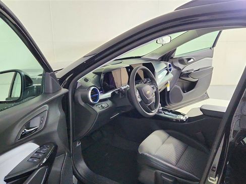 New 2026 Chevrolet Trax LT image 15