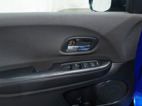 Used 2022 Honda HR-V Sport image 18