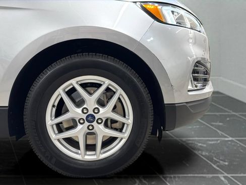 Used 2021 Ford Edge SEL w/ Convenience Package FWD image 9
