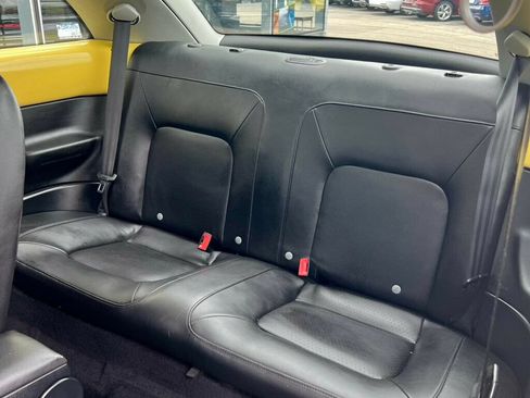 Used 2009 Volkswagen Beetle S FWD image 13