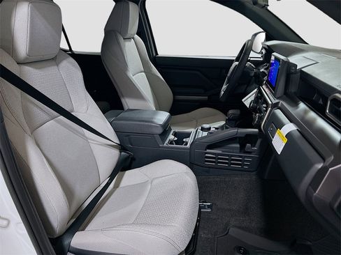 New 2025 Toyota 4Runner SR5 image 27