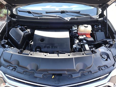 Used 2019 Chevrolet Traverse LT w/ LT Premium Package FWD image 34