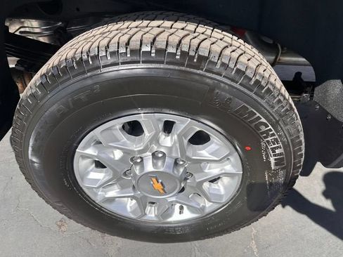 New 2026 Chevrolet Silverado 2500 LTZ w/ LTZ Premium Package AWD/4WD image 9