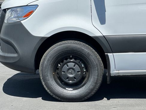 New 2025 Mercedes-Benz Sprinter 2500 image 24