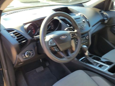 Used 2017 Ford Escape SE w/ SE Cold Weather Package FWD image 13