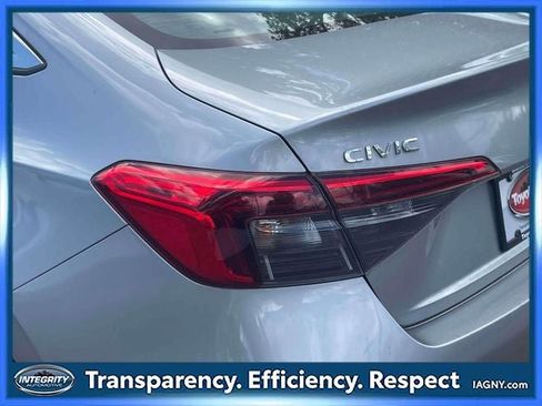 Used 2023 Honda Civic LX image 11