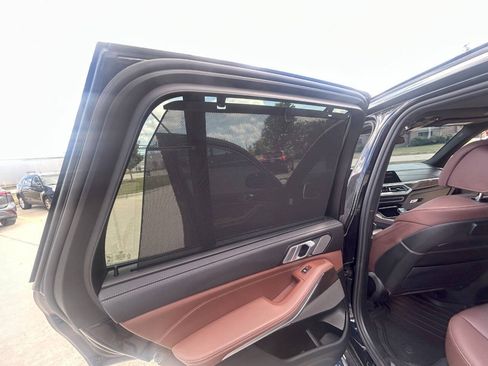 Used 2021 BMW X5 M50i w/ Executive Package image 34