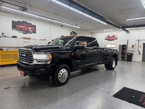Used 2024 RAM 3500 Limited w/ Safety Group AWD/4WD image 3