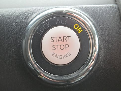 Used 2018 Nissan Armada Platinum image 36