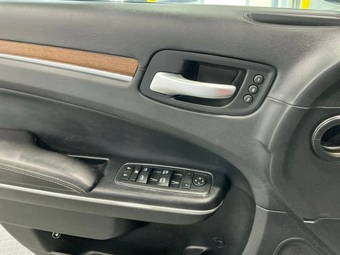 Used 2013 Chrysler 300 C Luxury Series w/ Light Group AWD/4WD image 45