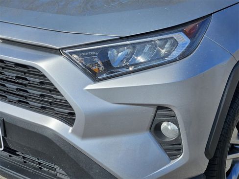 Used 2021 Toyota RAV4 XLE image 5