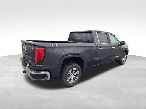 Used 2023 GMC Sierra 1500 SLT AWD/4WD image 4
