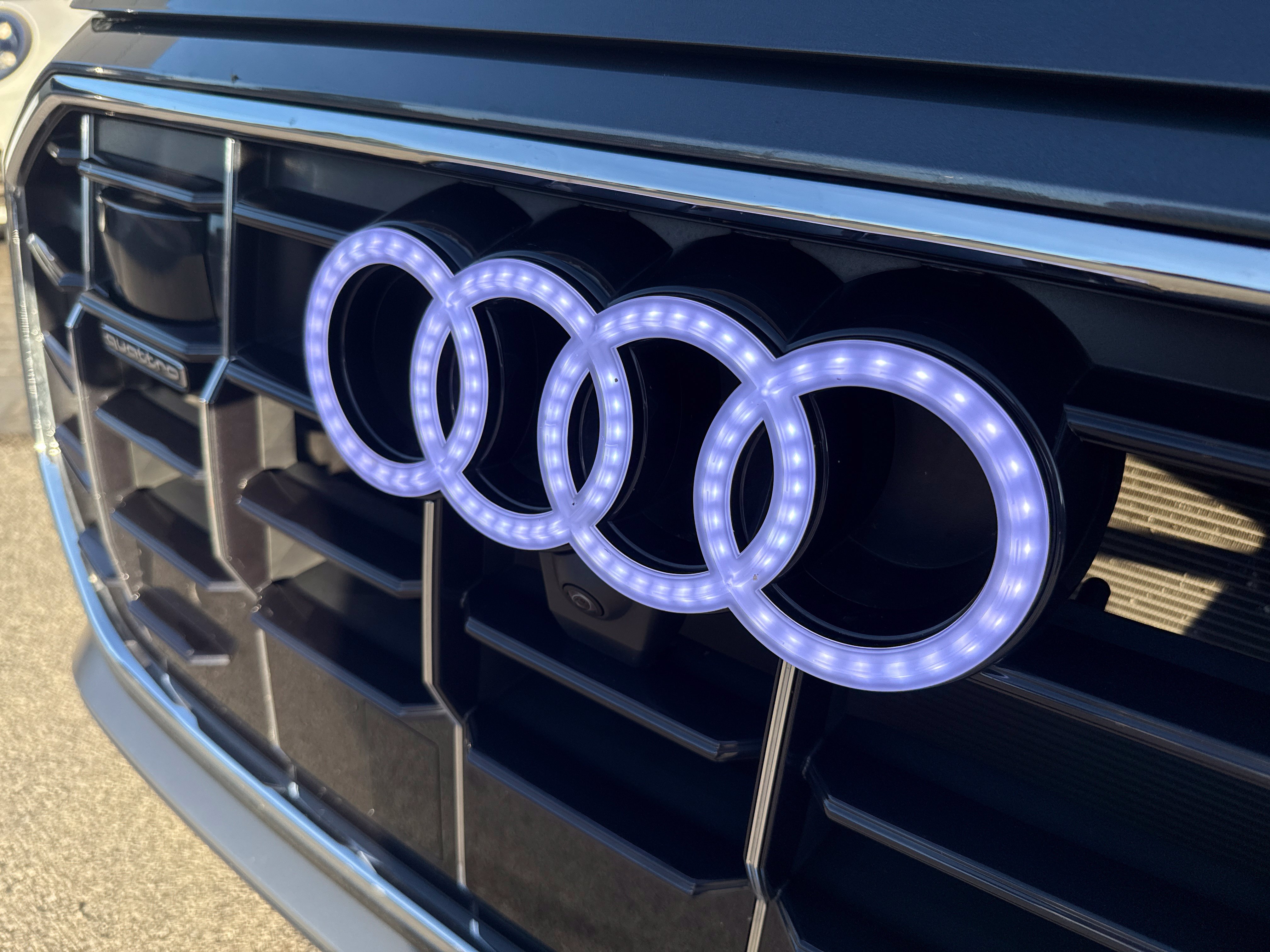 Used 2023 Audi Q8 Premium Plus w/ Premium Plus Package AWD/4WD image 9