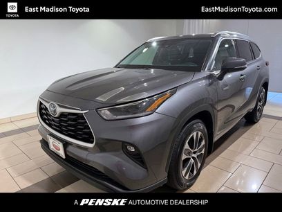 Used 2021 Toyota Highlander XLE