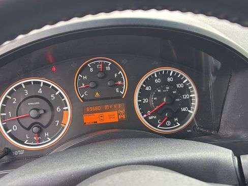 Used 2012 Nissan Titan SV w/ SV Value Truck Pkg image 16