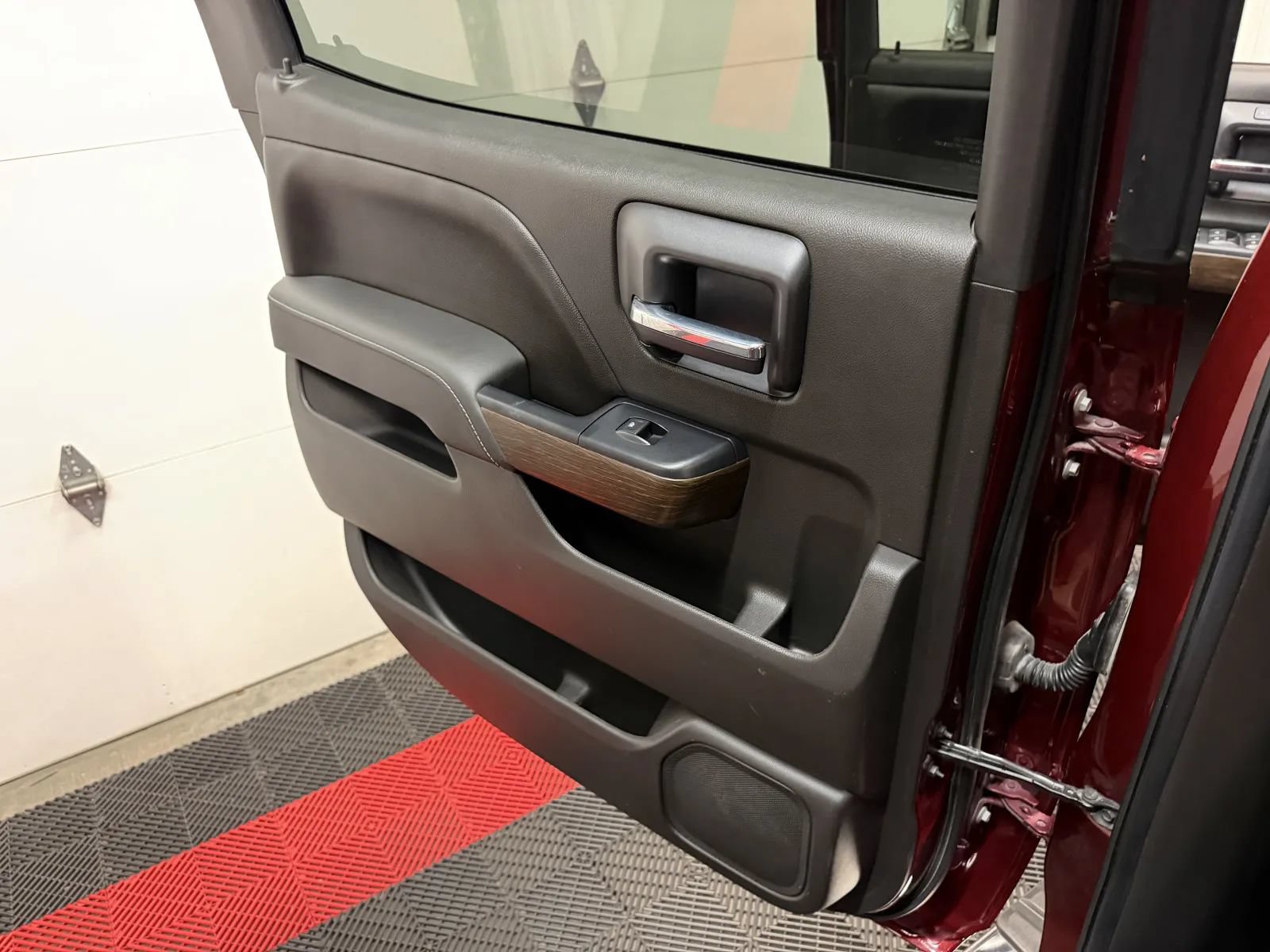 Used 2017 GMC Sierra 1500 Denali AWD/4WD image 26