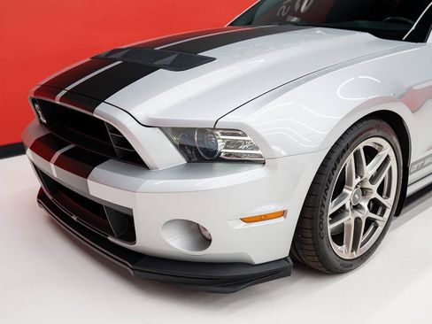 Used 2013 Ford Mustang Shelby GT500 RWD image 30