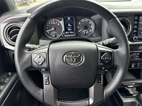 Used 2021 Toyota Tacoma TRD Off-Road image 14