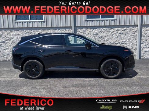 Used 2025 Nissan Murano SV FWD image 1