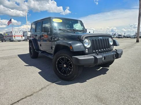 Used 2018 Jeep Wrangler Unlimited Sahara AWD/4WD image 1