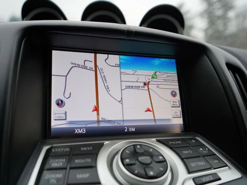 Used 2016 Nissan 370Z Coupe image 36